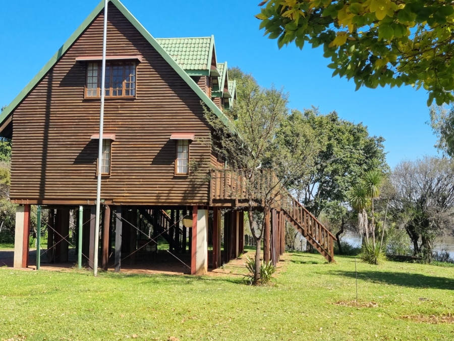 4 Bedroom Property for Sale in Vredefort Free State